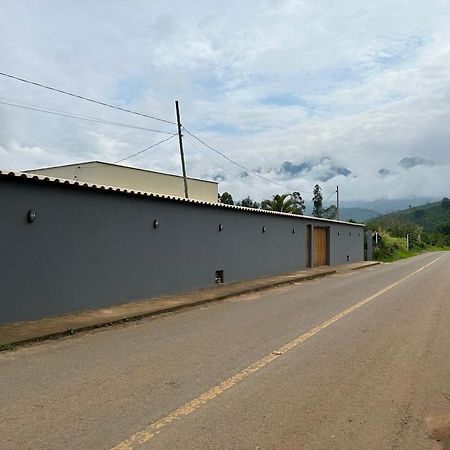 Agradavel Casa De Campo, Recem Construida. Pedra Menina Kültér fotó